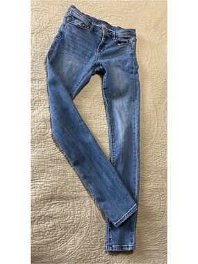 BDG Women's Skinny Jeans in Medium Blue Wash